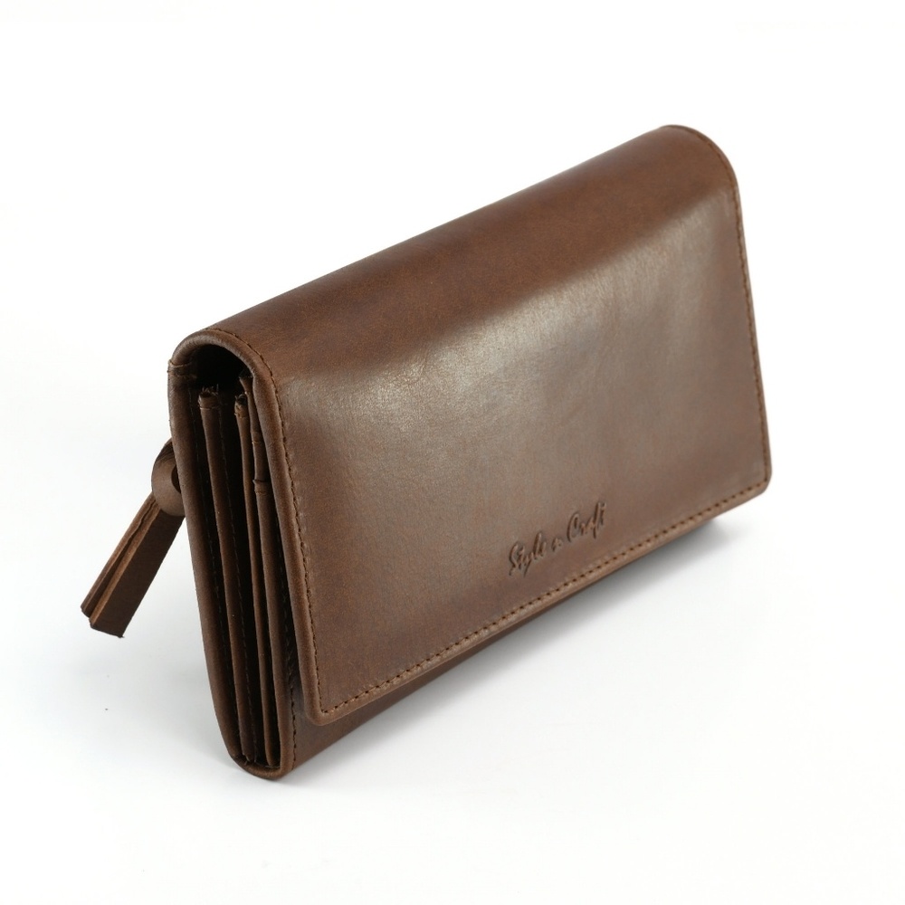 391101 Ladies Clutch Wallet - Oak Color Leather